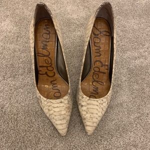 Sam Edelman snake skin pumps size 9